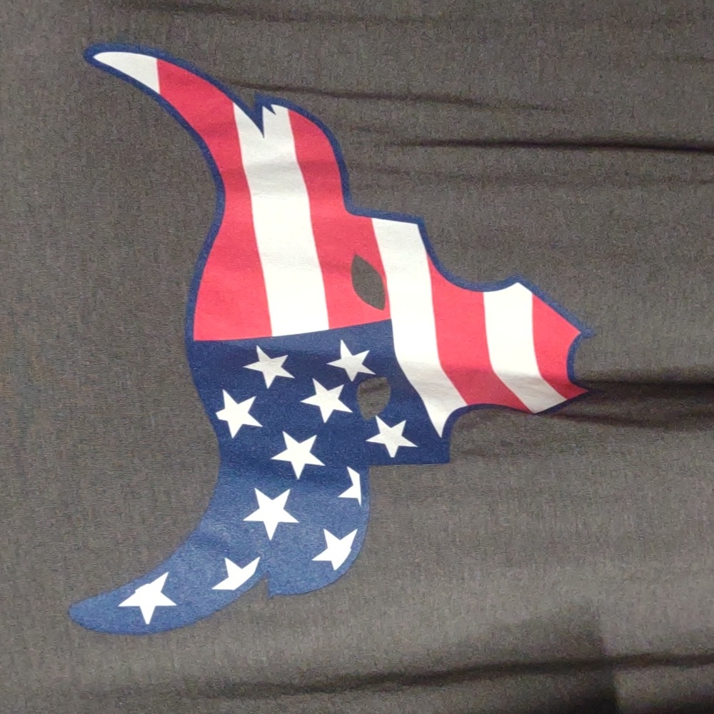 Under armour lg shirt - Picture 3 of 5